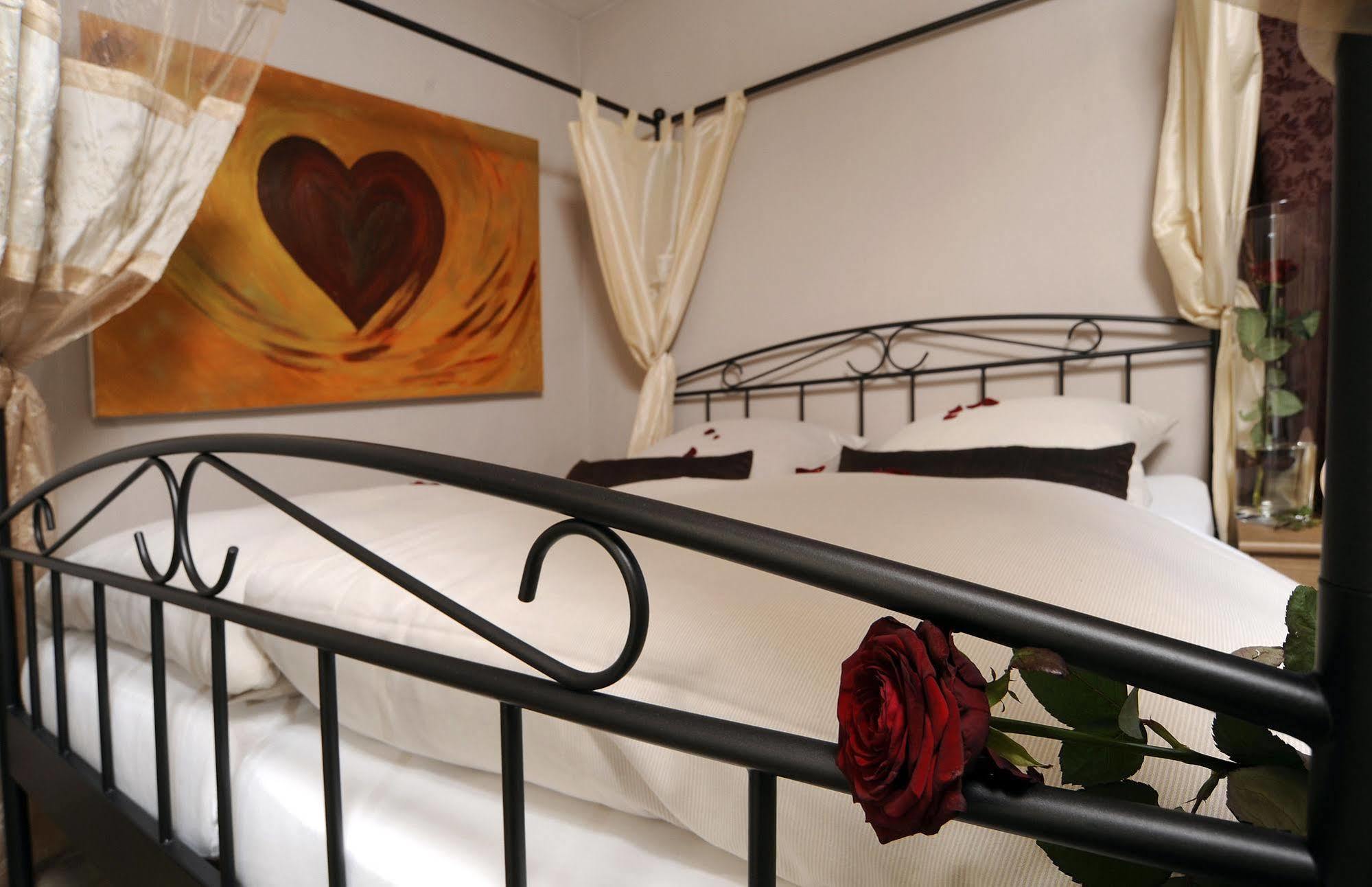 Boutique Hotel Viva Creativo Hannover Bagian luar foto